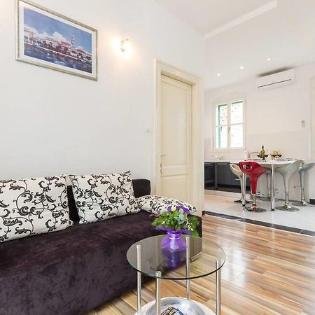 Apartment Central Old Town With Private Indoor Garage Parking Split Dış mekan fotoğraf